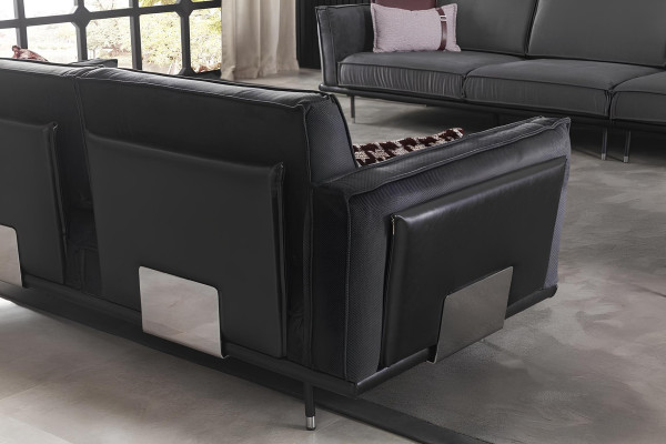 Modern olasz dizájnnal rendelkező 3+1 személyes kanapé szürke