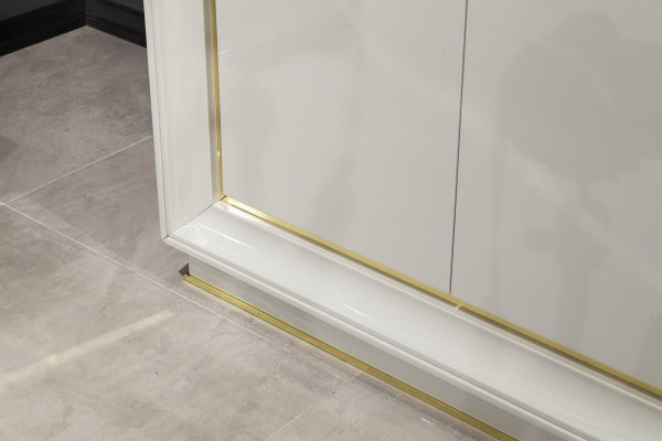 Modern és kényelmes fehér szekrény luxus tárolóhellyel