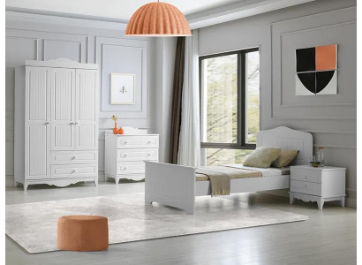 Modern hálószoba bútor szett, éjjeliszekrény, komód, szekrény, fehér, 4 darab, elegáns
