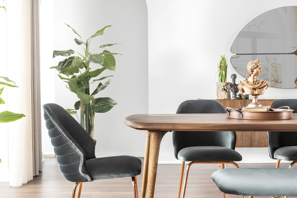 8 darabos étkezőasztal szett barna székekkel