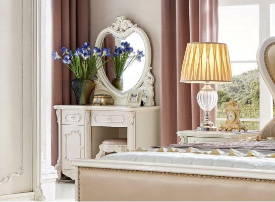 Klassische Rokoko Schlafzimmer Set 3 tlg. Nachttische Bett Leder Massivholz