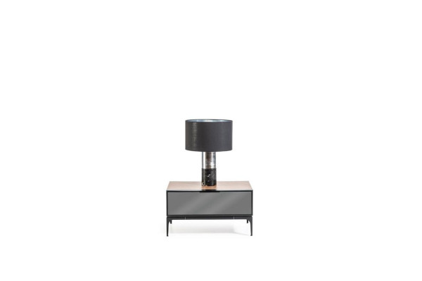 Elegantes Schlafzimmerset: Doppelbett und 2 Nachttische in schwarz-brauner Farbe