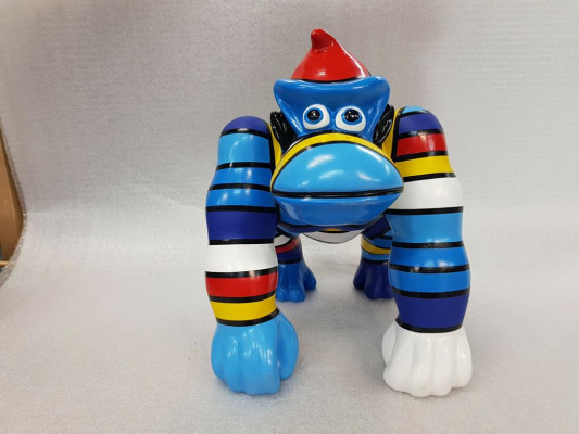 Neue moderne Designer-Figur: Dekorative Gorilla-Statue für den Garten