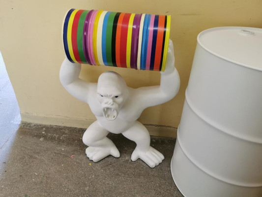 Designer Figur Statue Moderne Figuren Statuen Dekoration Deko Gorilla Garten Neu
