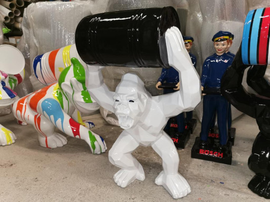 Designer Figur Statue Moderne Figuren Statuen Dekoration Deko Gorilla Garten Neu