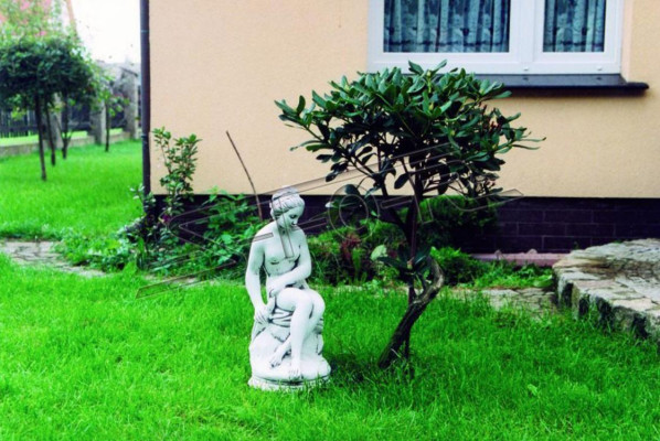 Damen Figur Statue Figuren Statuen Skulptur Skulpturen Garten