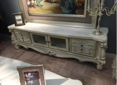 Sideboard TV Lowboard RTV Schrank Tisch Wohnzimmer Holz Klassisch Barock Neu