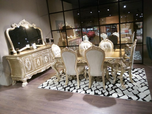 Beige Klassische Esszimmermöbel Designer Esstisch mit Chesterfield Poslterstühlen