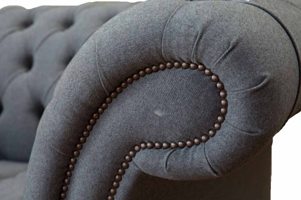 Englische Chesterfield Büro Sitzmöbel Einrichtung Sofa Couch 2 Sitz Textil