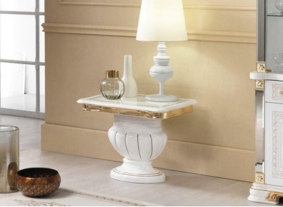 Beistelltisch Italienische Luxus Möbel Couchtisch Tische Konsolen Design Schrank