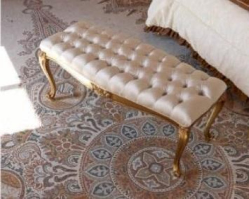 Luxus Hocker Chesterfield Beistellhocker Gold Schlafzimmer Stoff Beige