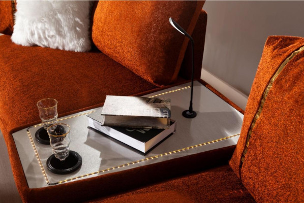 Oranges Sofa Mit einem Tisch Designer 3-Sitzer Wohnzimmer Luxus Möbel
