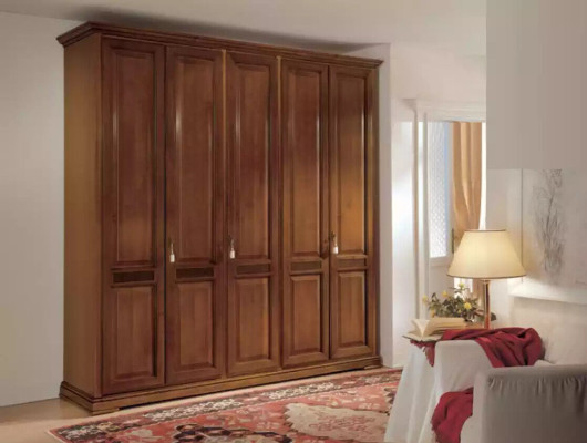 Klassischer Kleiderschrank Möbel Schränke Schlafzimmer Design Braun Neu