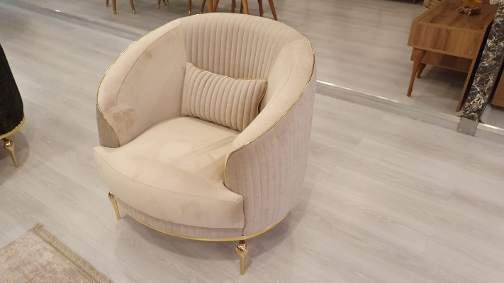Luxus Sessel Wohnzimmer Beige Sessel Gepolstertes Moderner Club Relax
