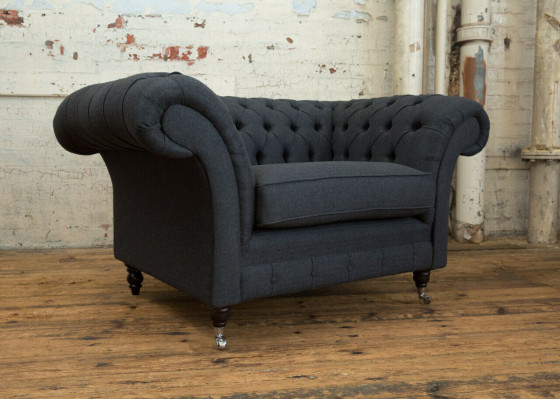 Couch Polster Design Sofa Schwarz  Schwarz 1,5er Sitz Sofas Möbel Chesterfield