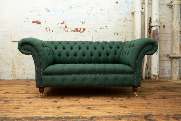 Klassische Polster Möbel Chesterfield Grüne Couch Textil Leder Stoff Sofa Sitzer