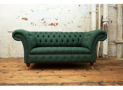 Klassische Polster Möbel Chesterfield Grüne Couch Textil Leder Stoff Sofa Sitzer