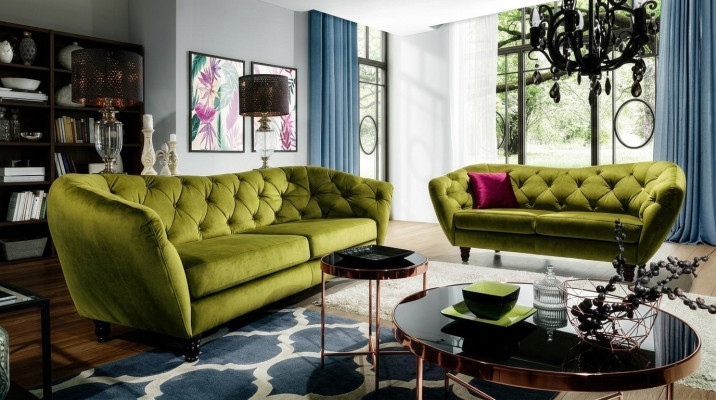 Dreisitzer Sofa mit luxuriöser Chesterfield-Rückenlehne in einem eleganten Grünton 