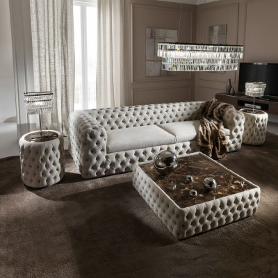 Klassische Dreisitzer Couch Wohnzimmer Polster Sofa 3 Sitzer Ledersofa 240cm Neu