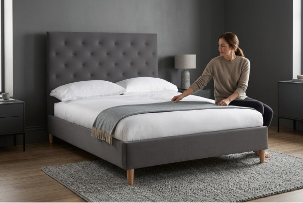 Bett Polster Design Luxus Doppel Hotel Betten Schlaf Zimmer Chesterfield Grau