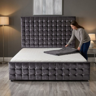 Designer schwarzes Chesterfield Bett mit Kristallsteinen Luxus Möbel