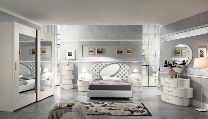 Luxus Set 7tlg. Schlafzimmer Bett Nachttisch Kommode Spiegel Kleiderschrank Neu