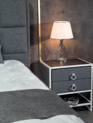 Schlafzimmer Set Grau Bett Design Modern Luxus 2x Nachttische 3 tlg