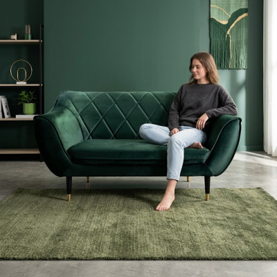 Exquisites ultra komfortables 2-Sitzer-Sofa von europäischen Möbelherstellern