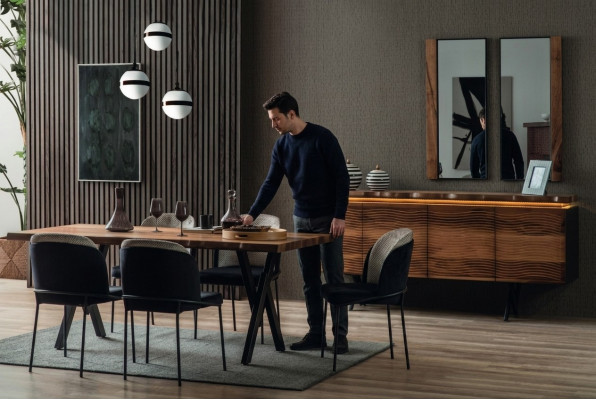 Komplette Braun-Schwarze Essgruppe Designer Holz Esstisch Polsterstühle