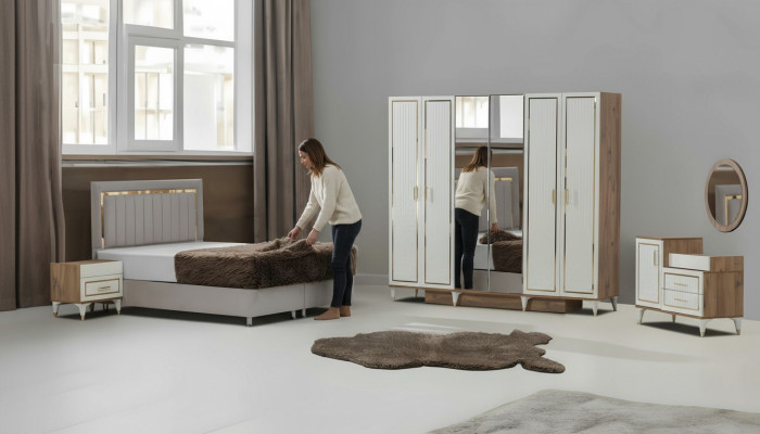 Weiß-Goldene Schlafzimmer Garnitur Schlafbett Kleiderschrank Kommode