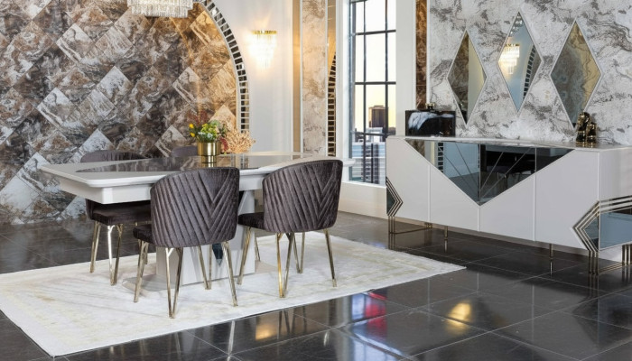Luxuriöse Esszimmer Garnitur Designer Esstisch x4 Stühle Kommode Spiegel